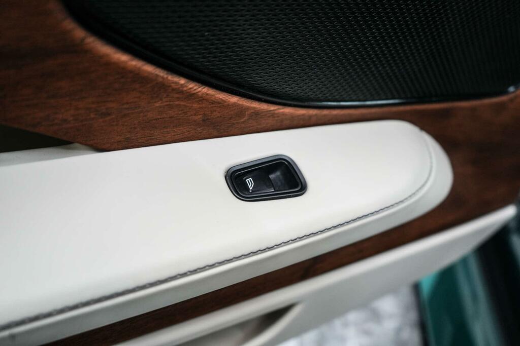 Aston Martin DB12 V8 Auto Green #18