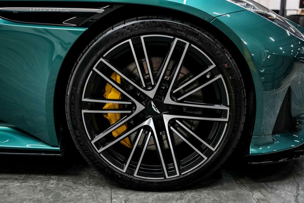 Aston Martin DB12 V8 Auto Green #7
