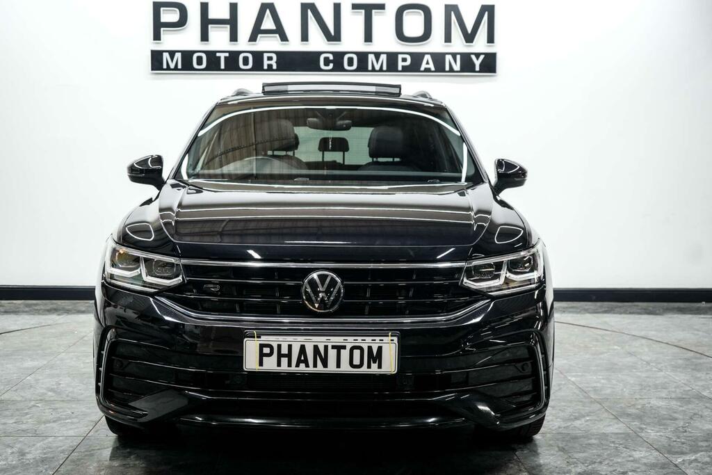 Volkswagen Tiguan Black Edition Black #2