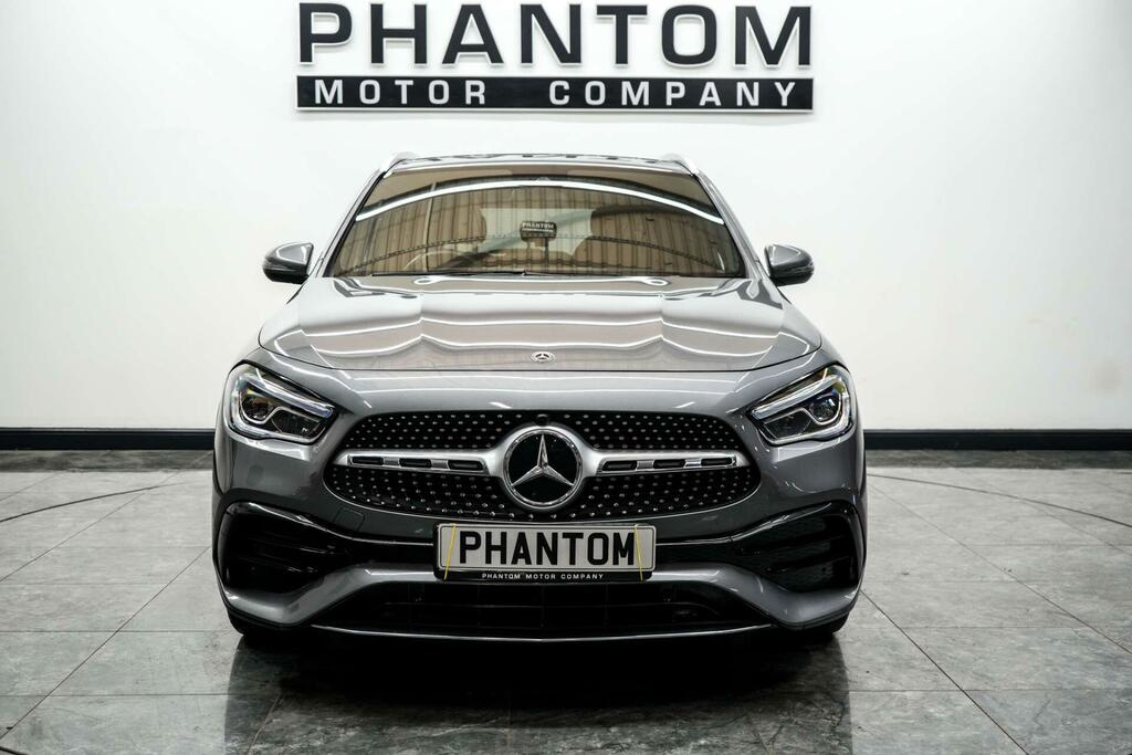 Mercedes-Benz GLA Class Amg Line Grey #2
