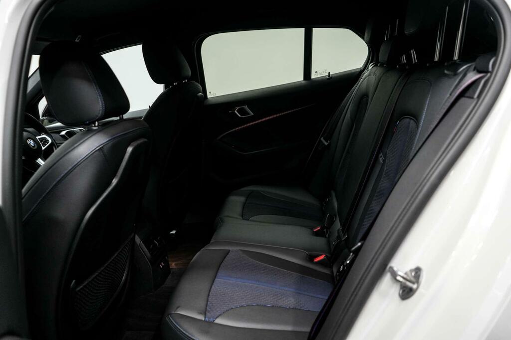 BMW 1 Series Se Black #28