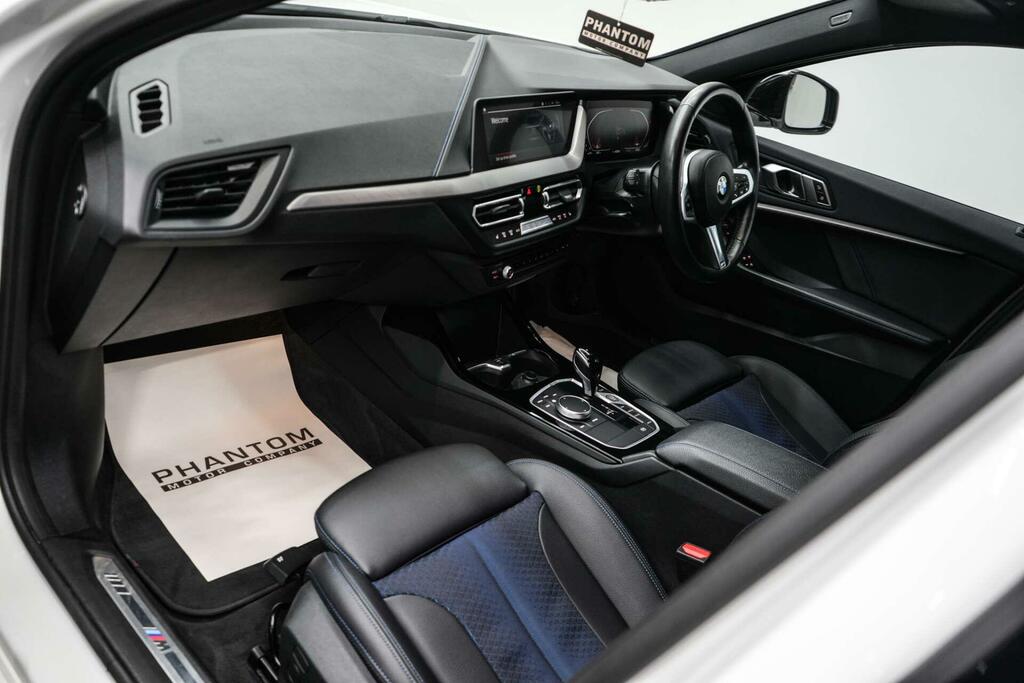 BMW 1 Series Se Black #25