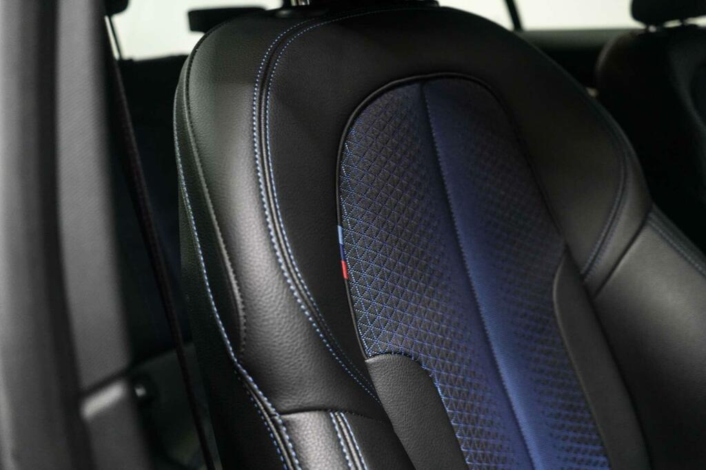 BMW 1 Series Se Black #20