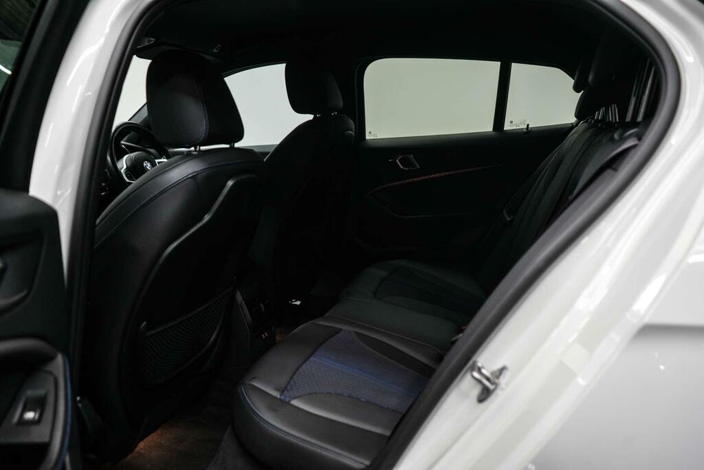 BMW 1 Series Se Black #27