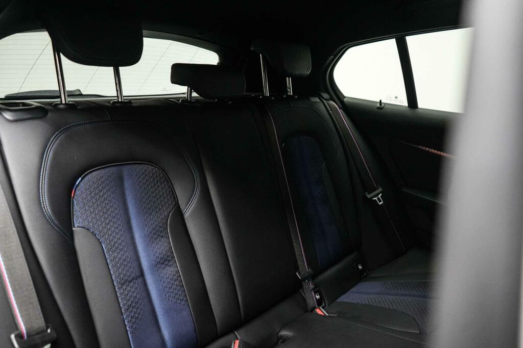 BMW 1 Series Se Black #21