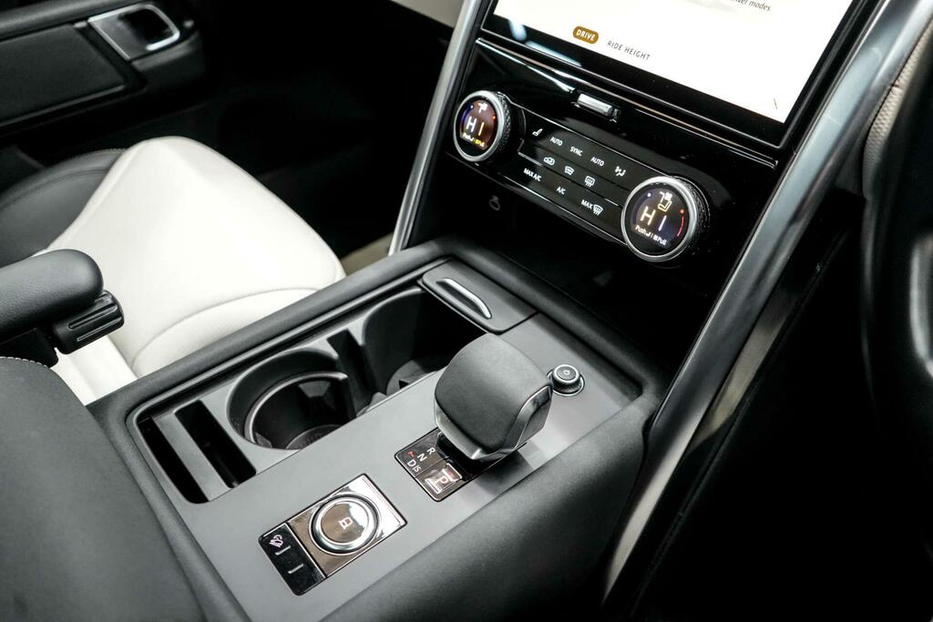 Land Rover Discovery R-dynamic Se Grey #36