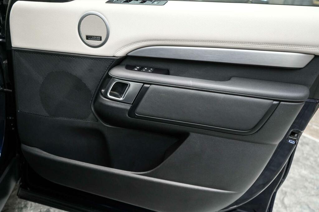 Land Rover Discovery R-dynamic Se Grey #16
