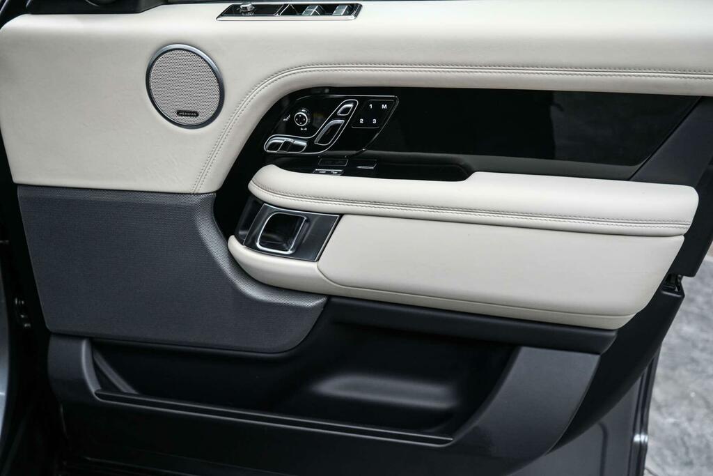 Land Rover Range Rover Vogue Gold #22