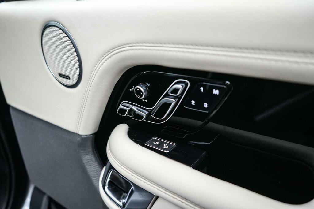 Land Rover Range Rover Vogue Gold #23