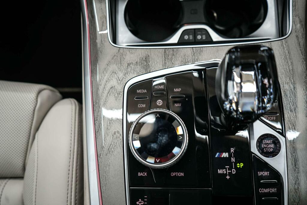 BMW X7 40D Mht M Sport Grey #35