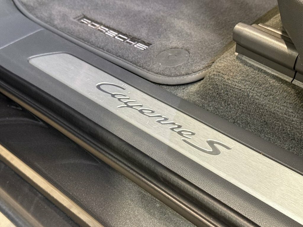 Porsche Cayenne 2021 71 Porsche Cayenne E-hybrid Tiptronic S Grey #41