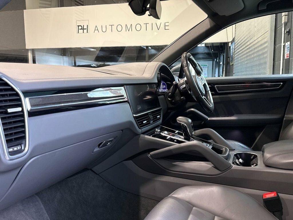 Porsche Cayenne 2021 71 Porsche Cayenne E-hybrid Tiptronic S Grey #37