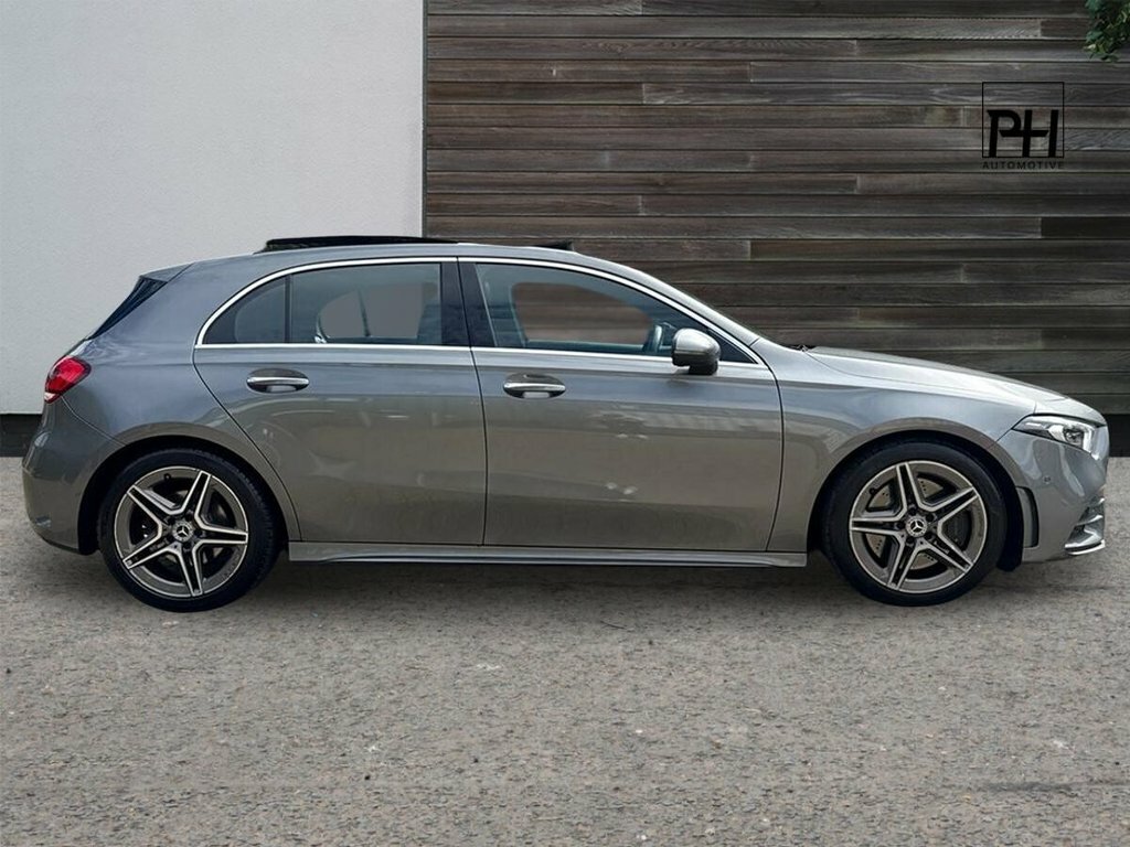 Mercedes-Benz A Class 2L Amg Line Grey #4