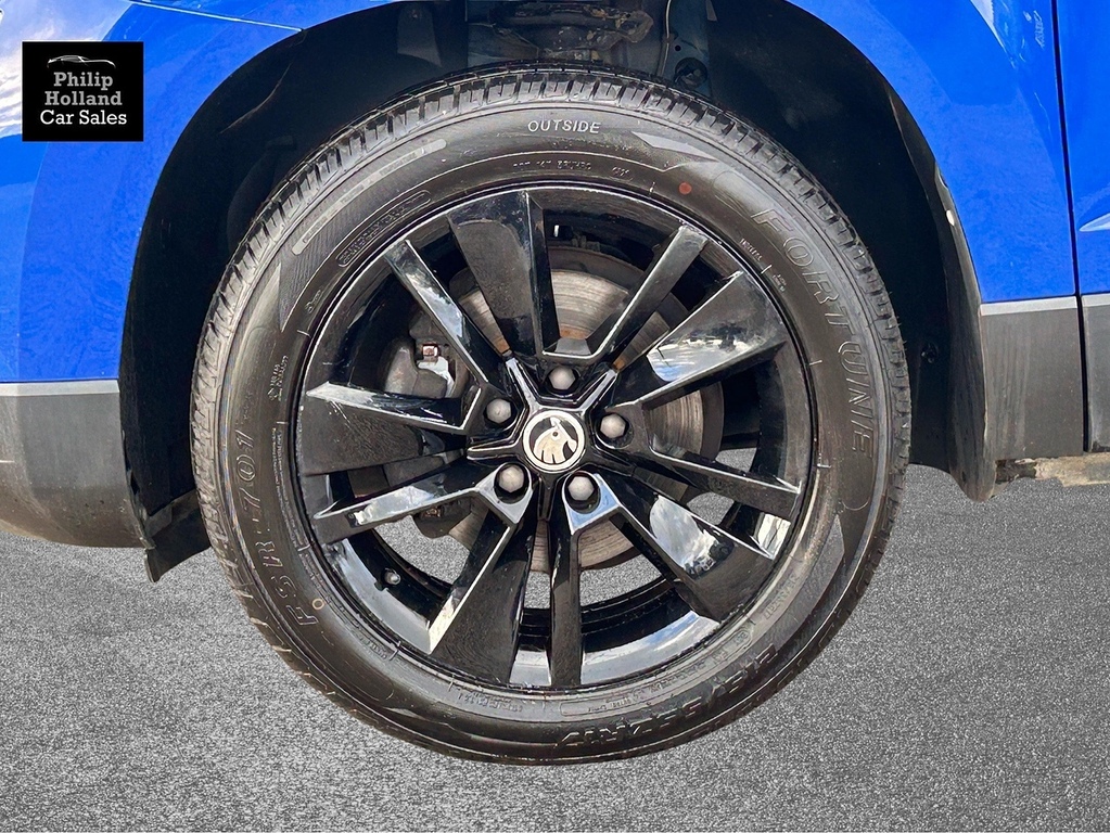 Skoda Karoq Suv FD19WSK Blue #4