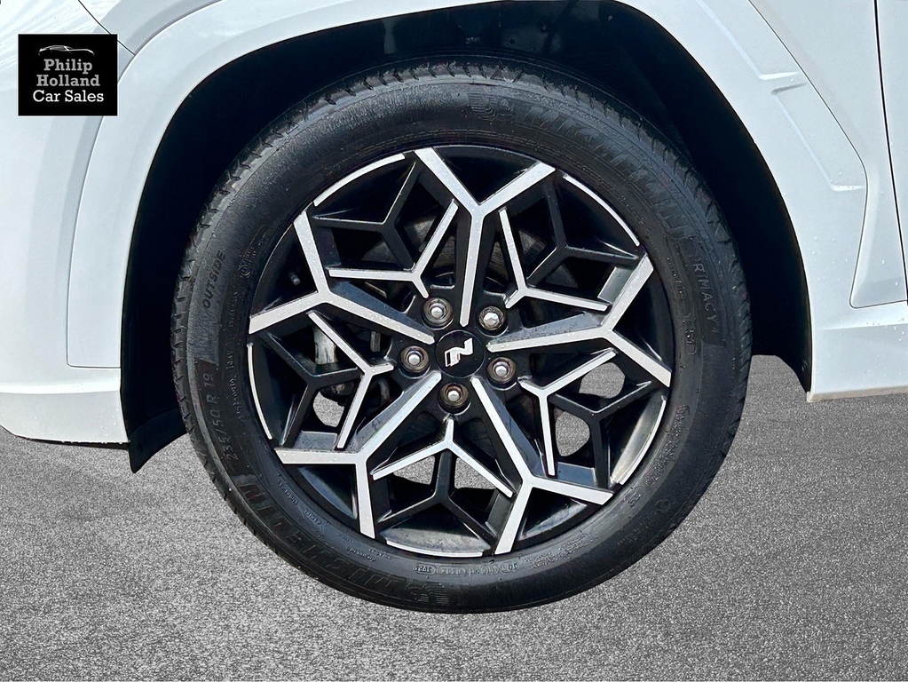 Hyundai Tucson Suv URZ2664 White #4