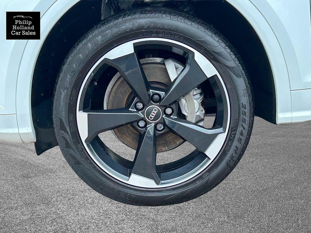 Audi Q5 Q5 S Line Black Edition 40 Tdi Quattro S-a White #4