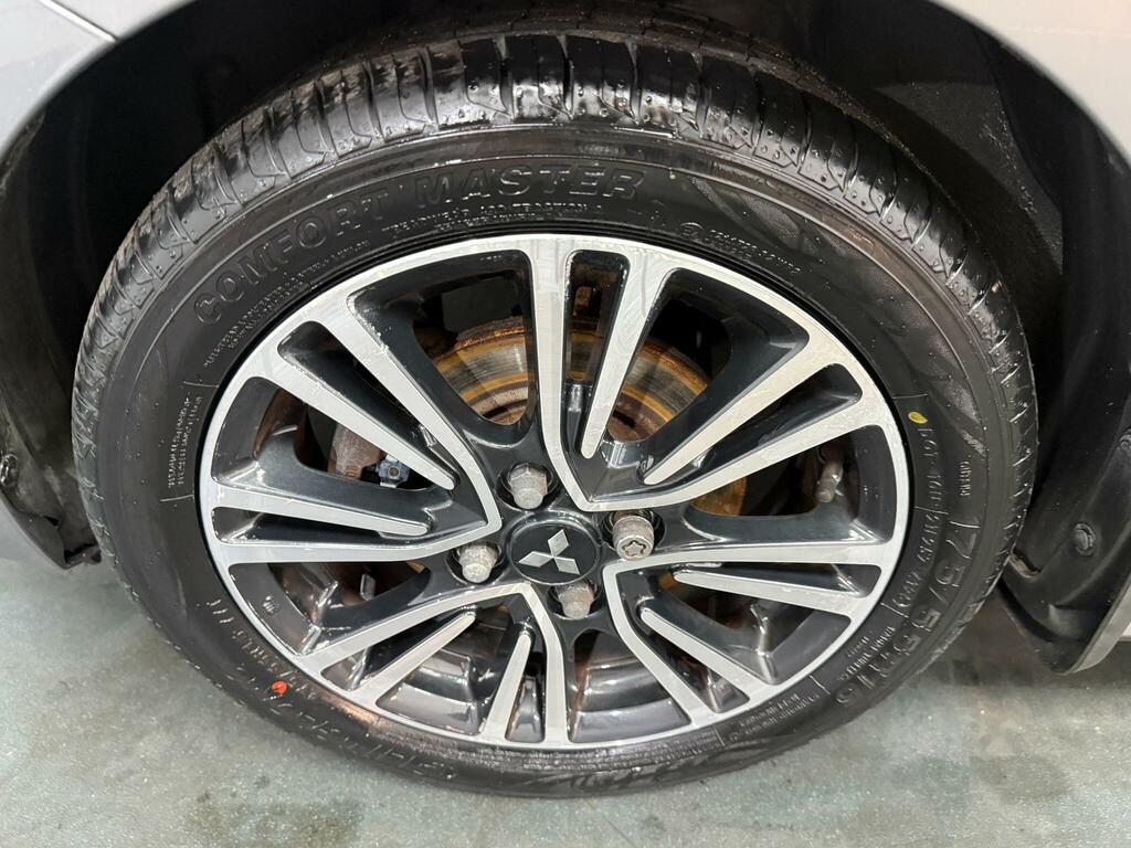 Mitsubishi Mirage 1.2 Juro White #48