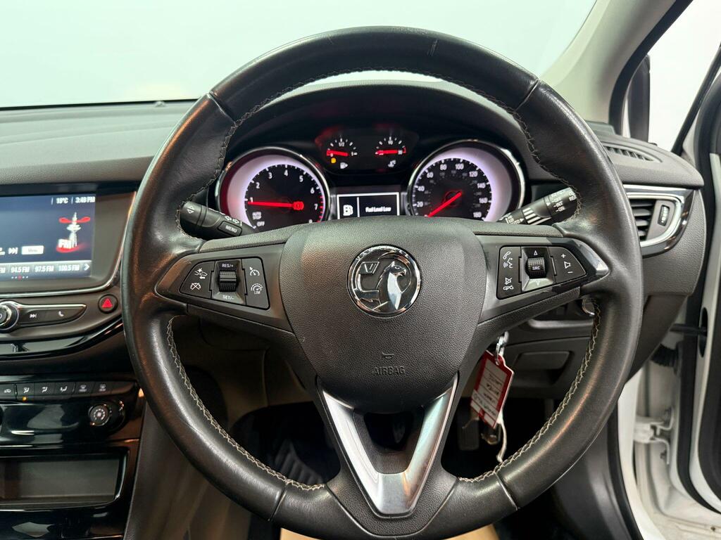 Vauxhall Astra 1.4T 16V 150 Sri White #6