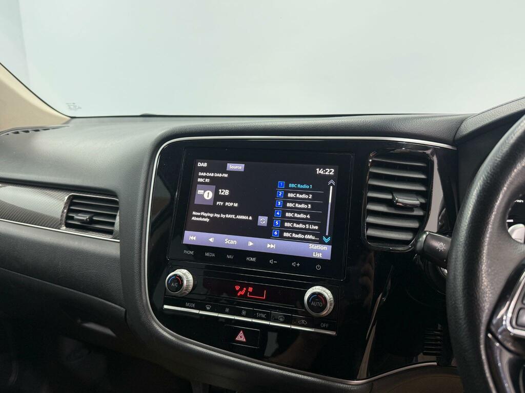 Mitsubishi Outlander Phev Dynamic 5-Door Black #13