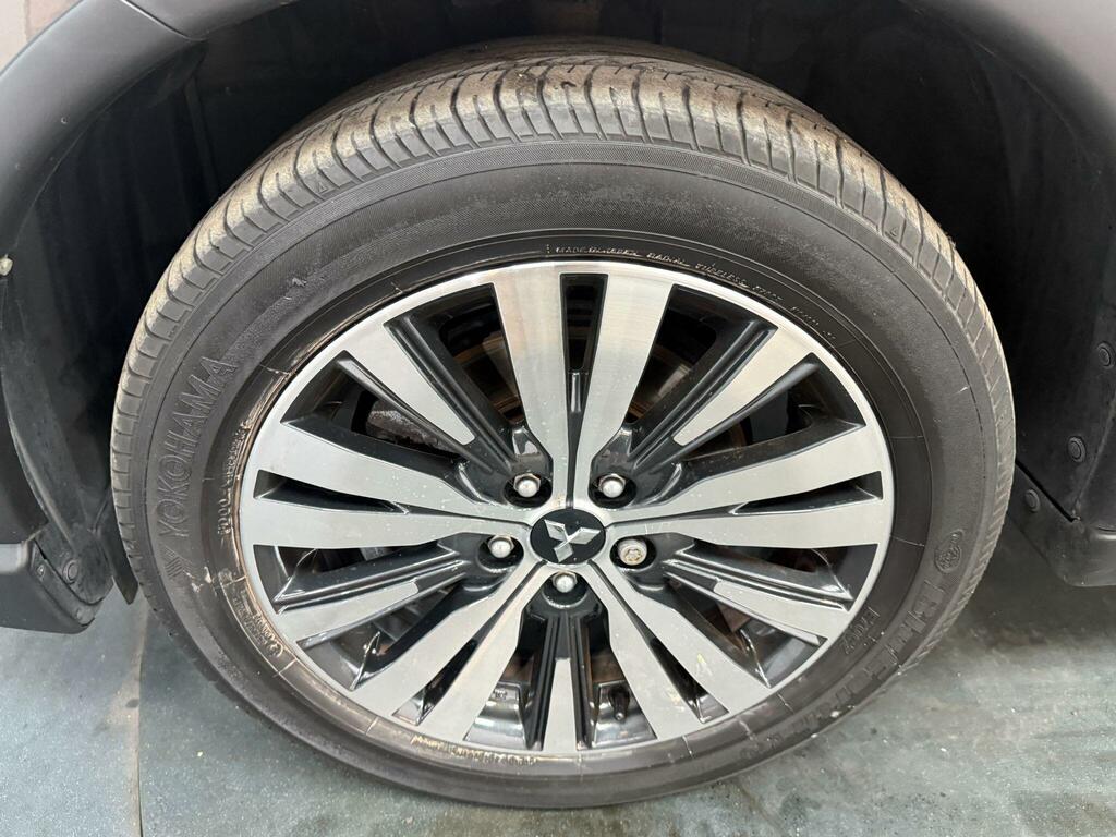 Mitsubishi Outlander Phev Dynamic 5-Door Black #53