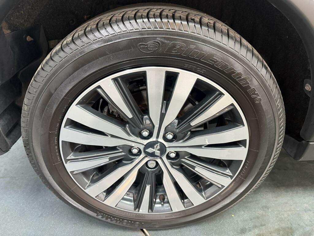 Mitsubishi Outlander Phev Dynamic 5-Door Black #51