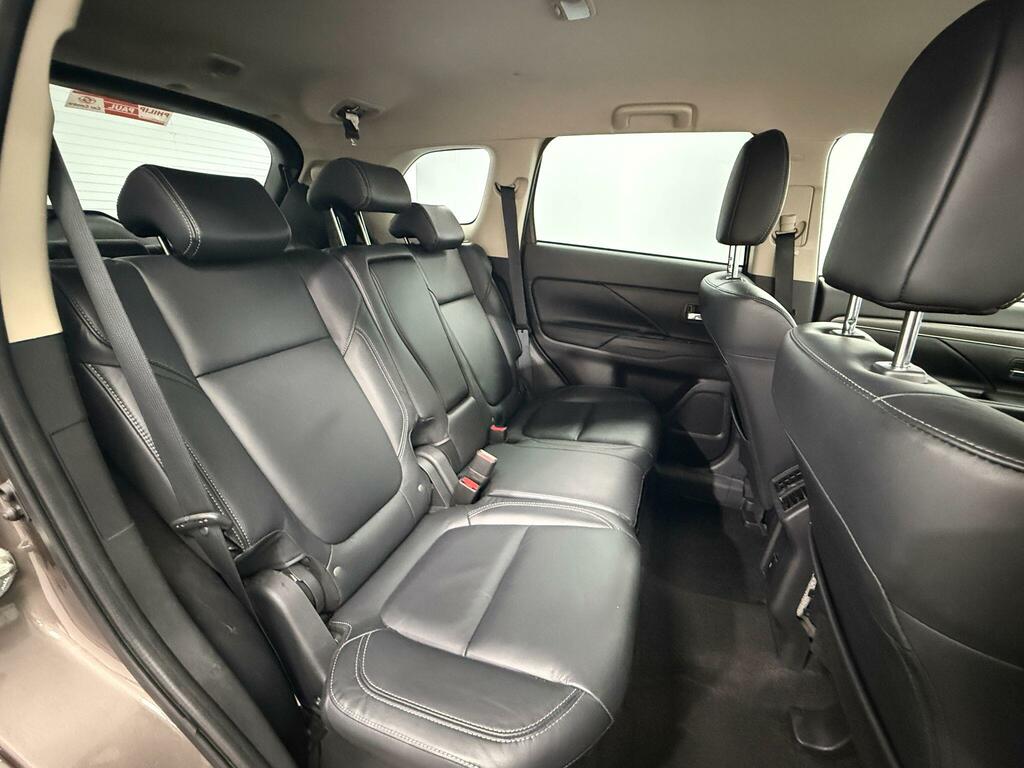 Mitsubishi Outlander Phev Dynamic 5-Door Black #18