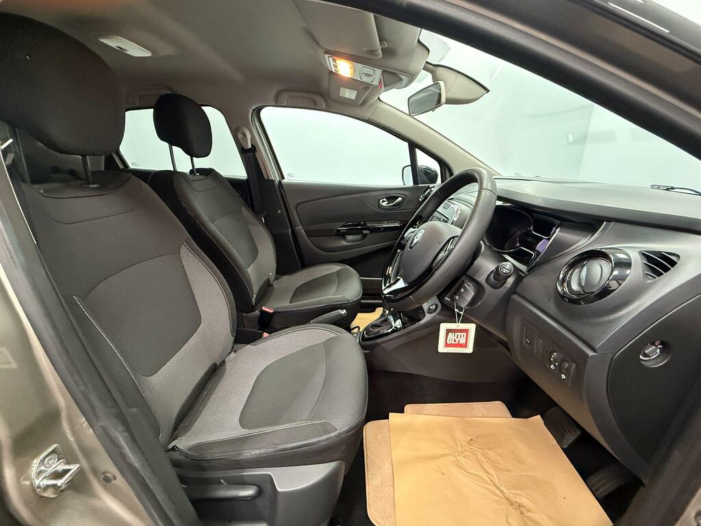 Renault Captur 1.5 Dci 90 Dynamique S Medianav Edc Black #2