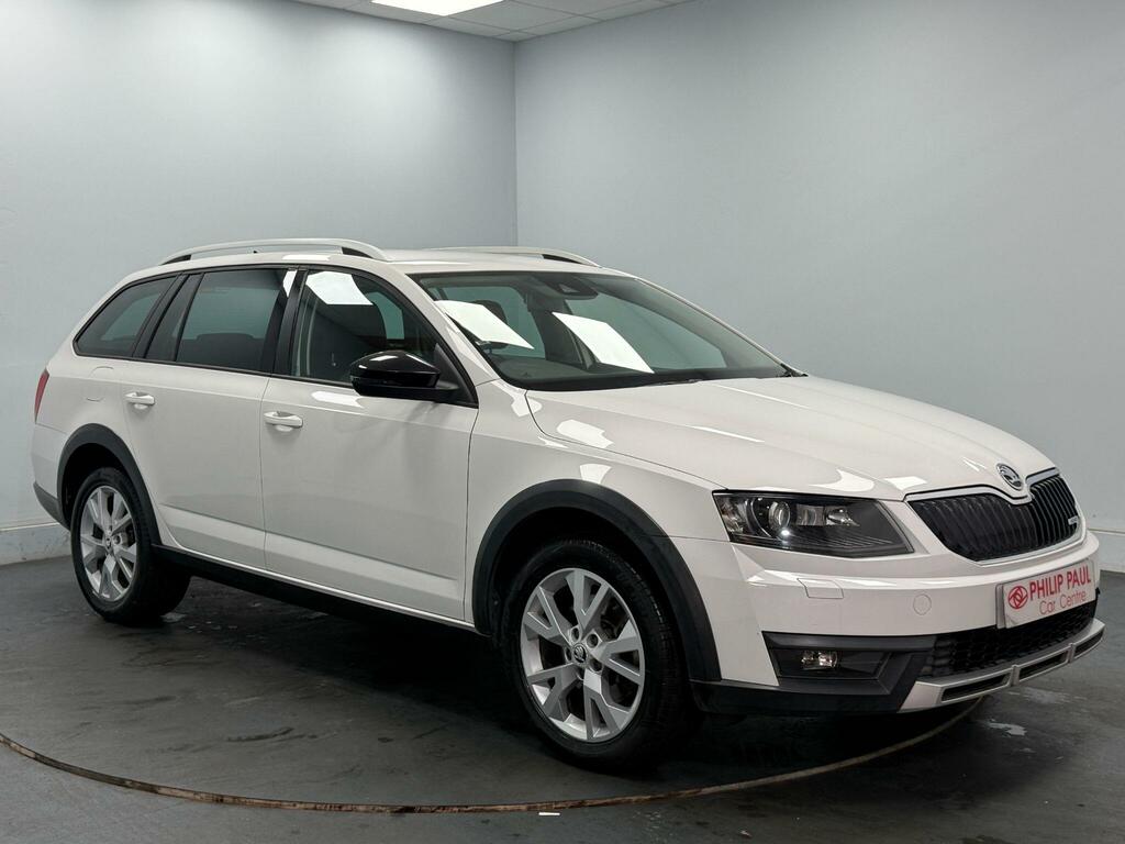 Skoda Octavia 2.0 Tdi Cr 184 Scout 4X4 Dsg White