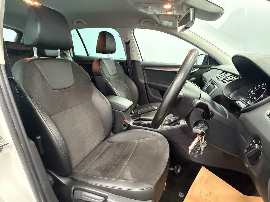 Skoda Octavia 1.6 Elegance Tdi Cr 104 Bhp Blue #15