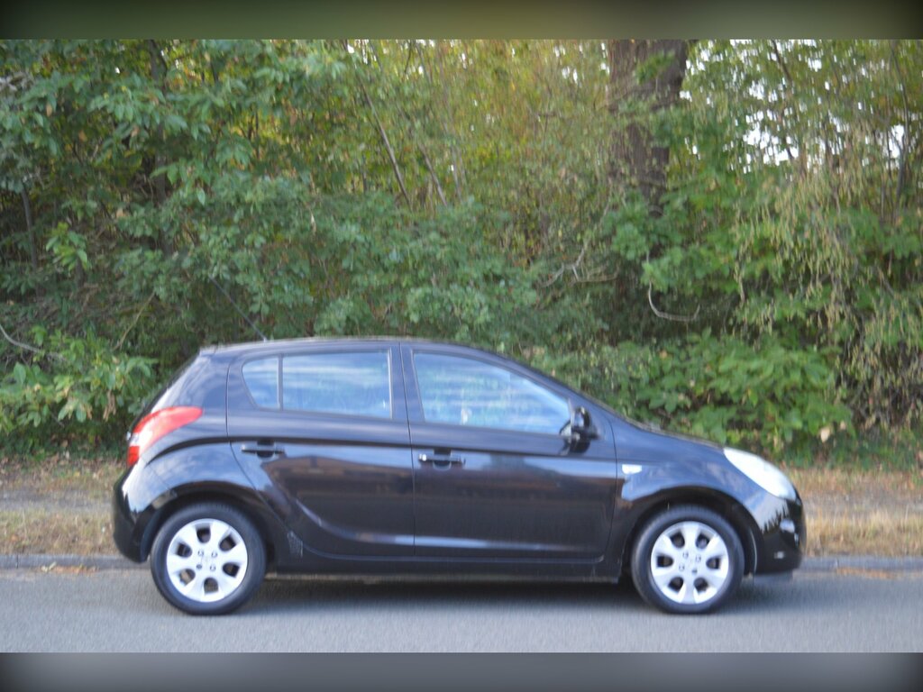 Hyundai I20 1.4 Comfort Hatchback Euro 4 99 Black #6
