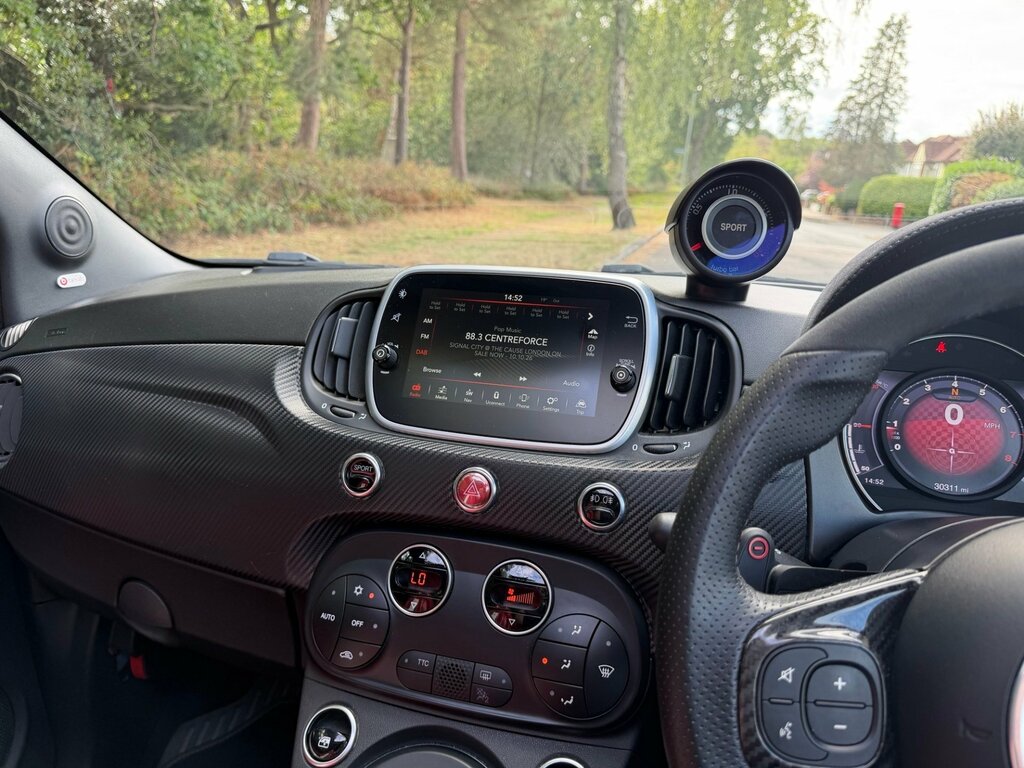 Abarth 595 1.4 T-jet Trofeo Euro 6 #19
