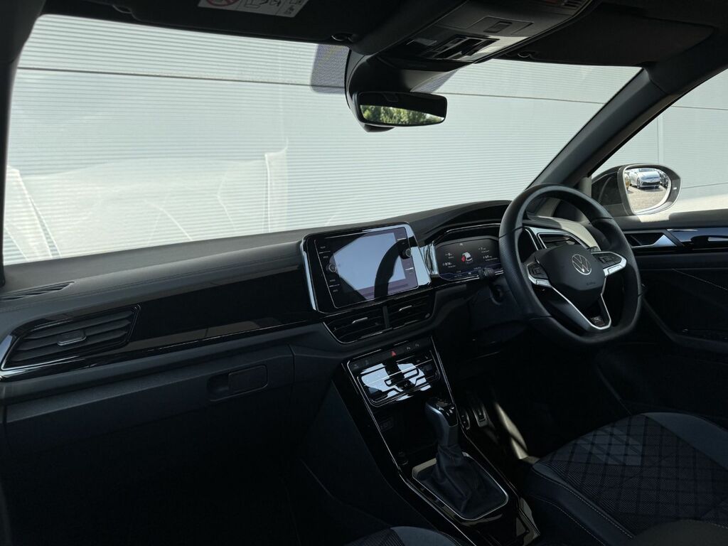Volkswagen T-Roc 1.5 Tsi Black Edition Plus 150 Bhp Dsg Silver #6