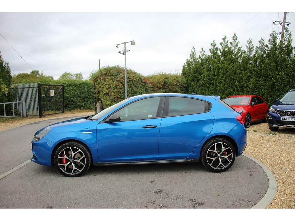 Alfa Romeo Giulietta Hatchback Blue #4