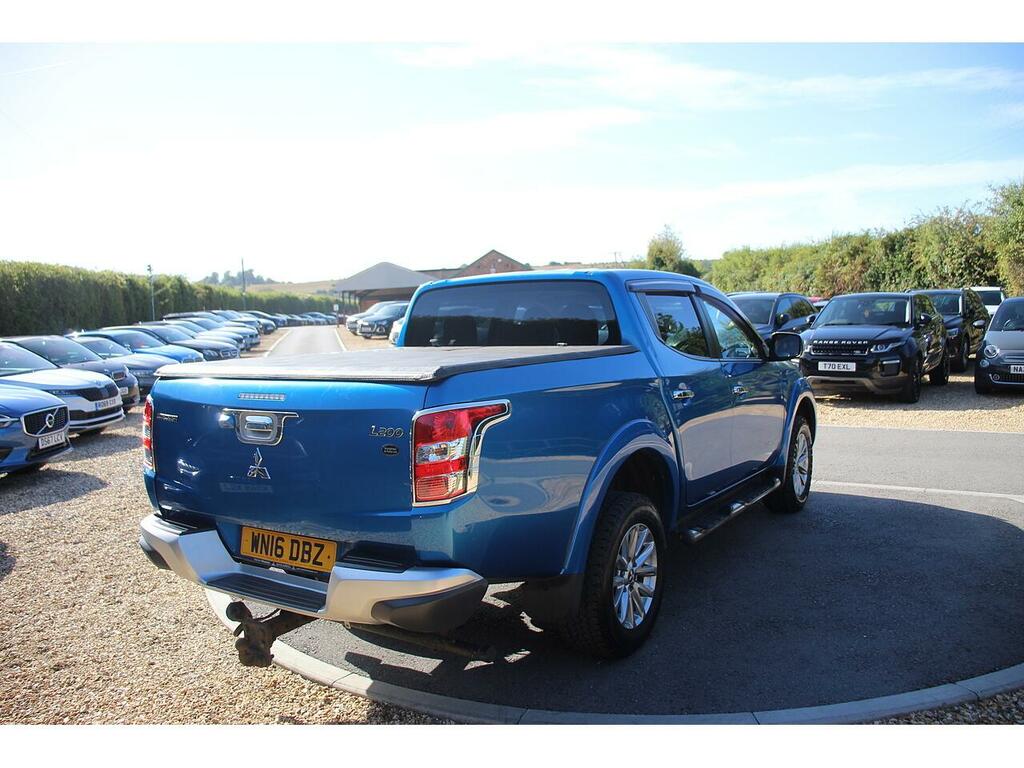 Mitsubishi L200 Pickup Blue #6