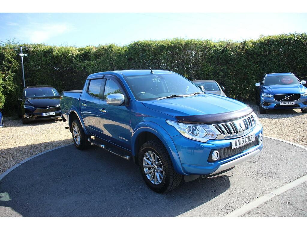 Mitsubishi L200 Pickup Blue