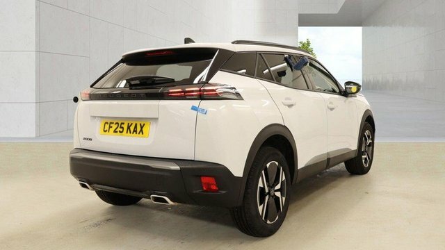 Peugeot 2008 Puretech Allure Eat Euro White #4