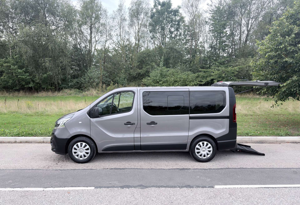 Renault Trafic 6 U6813 Ulez White #1