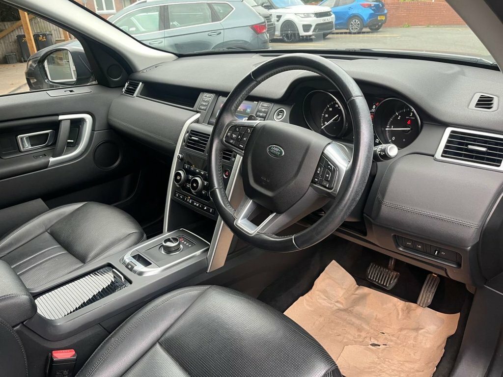 Land Rover Discovery Sport 2L Hse Grey #3