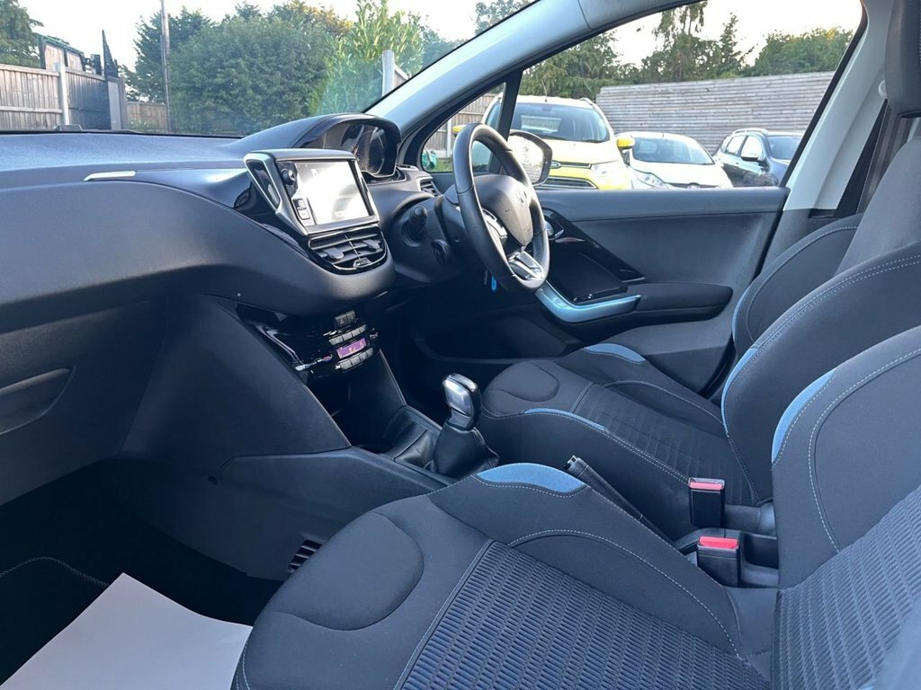 Peugeot 208 1.0 Vti Active Silver #23