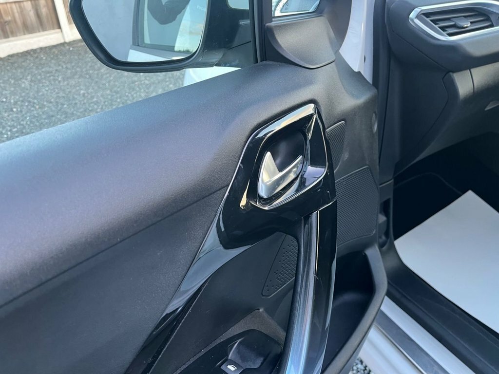 Peugeot 208 1.0 Vti Active Silver #27