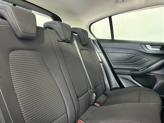 Ford Focus 1.0 Ecoboost 125 Active X White #14