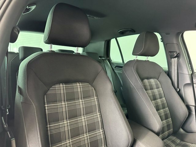 Volkswagen Golf 1.6 Tdi Bluemotion Tech Silver #9