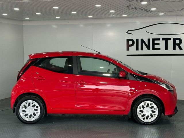 Toyota Aygo 1.0 Vvt-i X-play Hatchback X-shift Euro Red #5