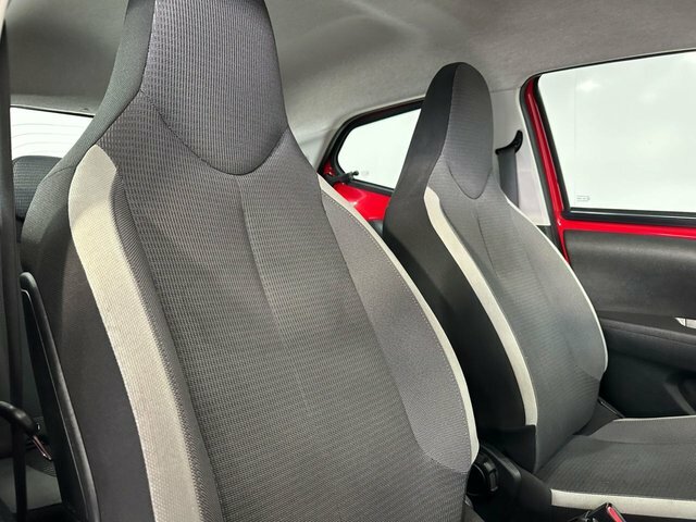 Toyota Aygo Hatchback White #12