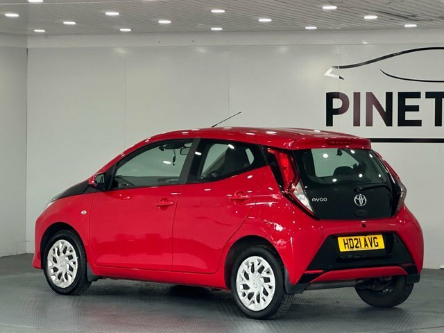 Toyota Aygo 1.0 Vvt-i X-play Hatchback X-shift Euro Red #6