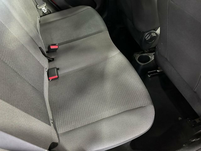 Toyota Aygo Hatchback White #13