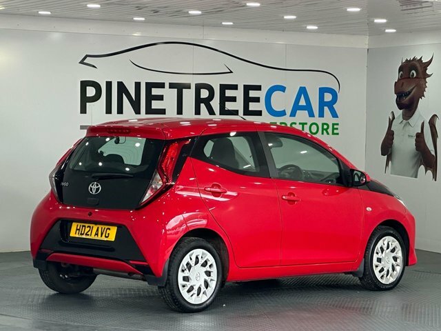 Toyota Aygo Hatchback White #8