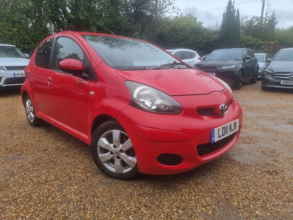Toyota Aygo 1L Go Red