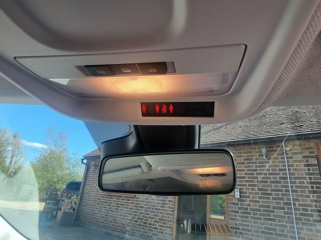 Vauxhall Crossland X Hatchback Grey #20
