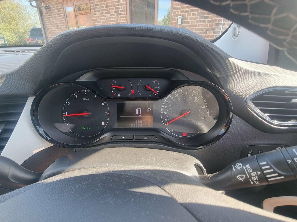 Vauxhall Crossland X Hatchback Grey #7